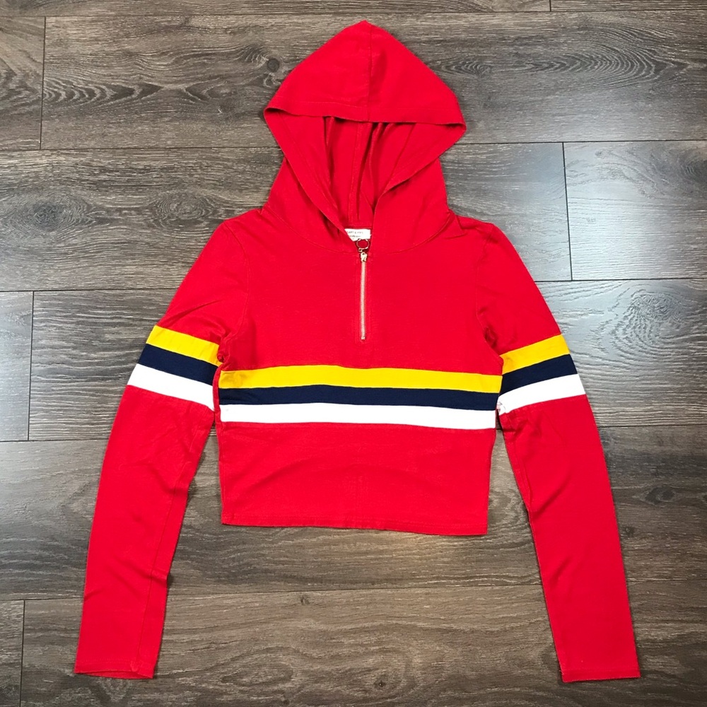 Heart & Hips Affordable Luxury Women’s 1/4 Zip Red Hooded Crop Top Sweatshirt M